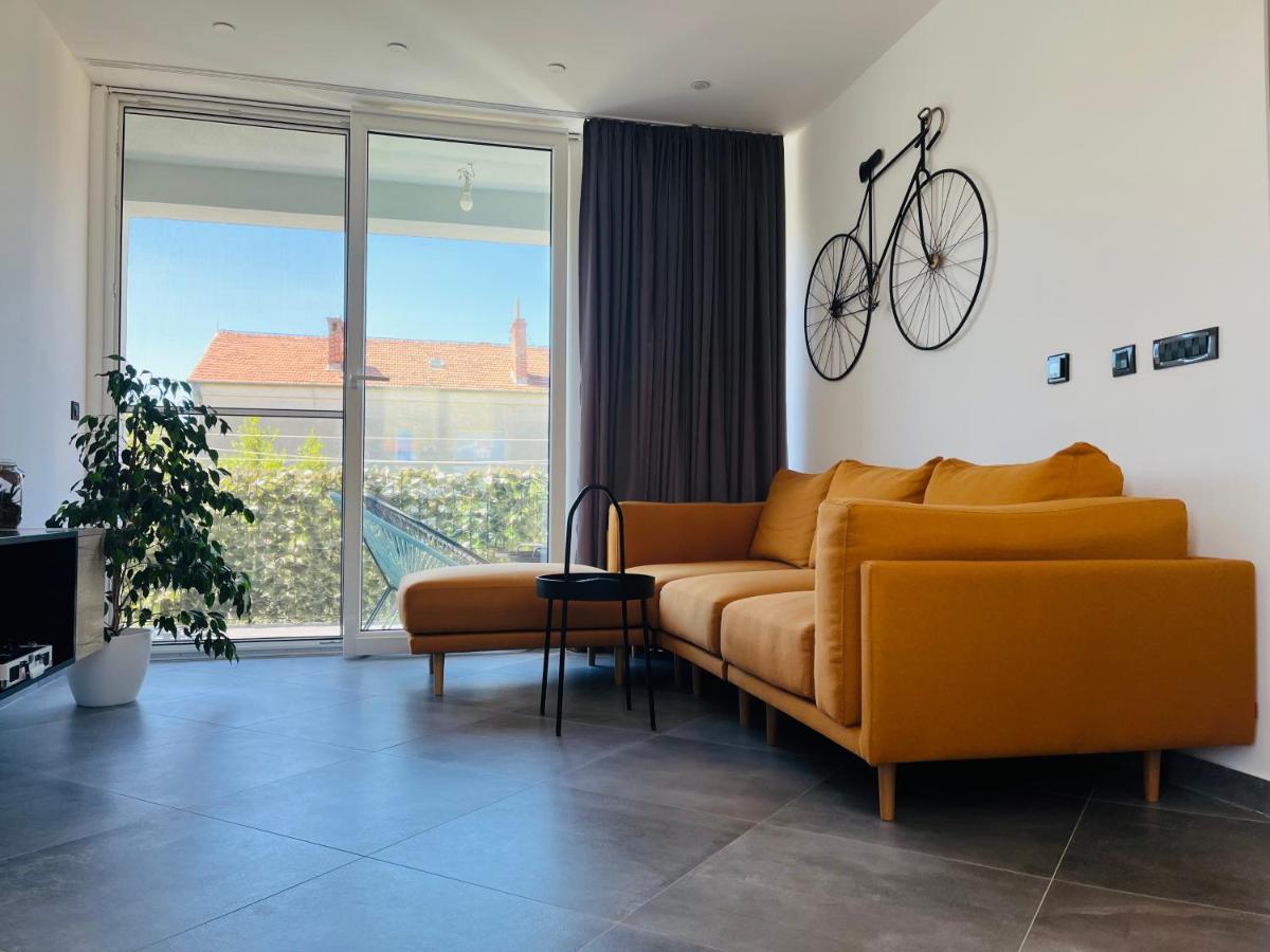 Kia Ora Apartment Trogir Buitenkant foto