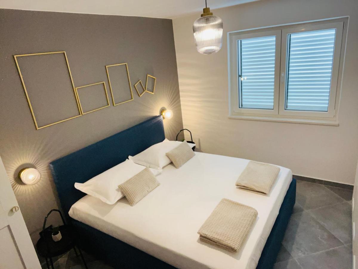 Kia Ora Apartment Trogir Buitenkant foto